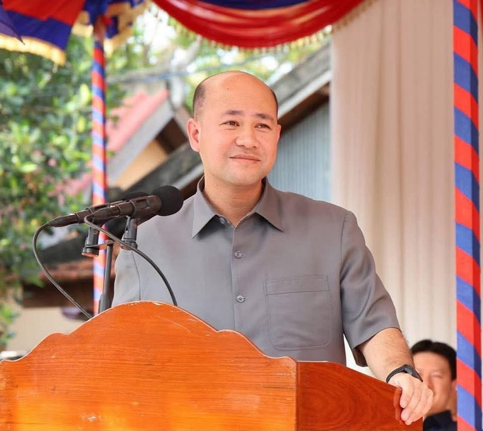 ឯកឧត្តម សុខ ពុទ្ធិវុធ អញ្ជើញចូលរួមពិធីសម្ពោធឆ្លងសមិទ្ធផលនានាវត្តអូរព័ទ្ធ