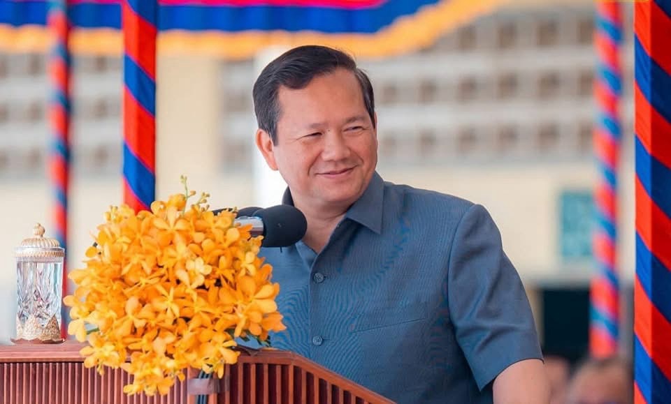 ឯកឧត្តម សុខ ពុទ្ធិវុធ អញ្ជើញចូលរួមក្នុងពិធីសម្ពោធអាគារសិក្សា និងសមិទ្ធផលនានា ក្នុងវិទ្យាល័យ ហ៊ុន សែន សេរីភាព